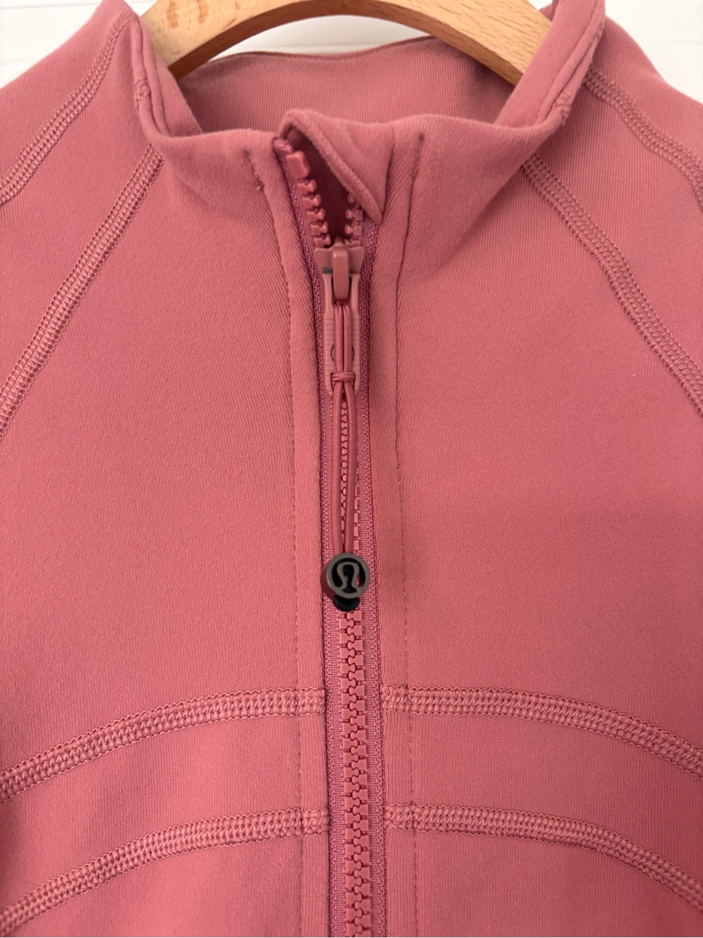 Lululemon Define Jacket *Luon in Briar Rose Size 14 - Picture 3 of 14